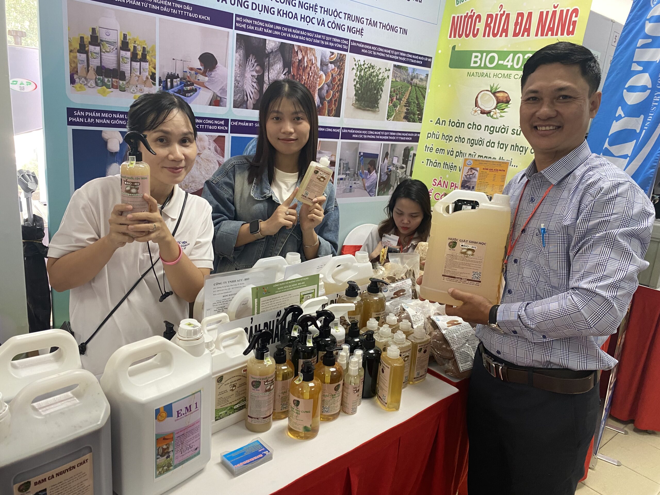 Enzyme Tẩy Rửa Bồn Cầu